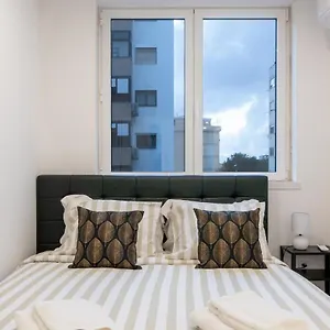 Stylish W/ River View By Lovelystay Oeiras